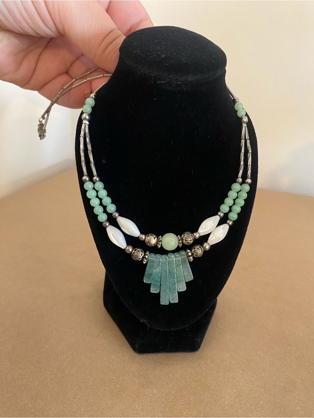 Vintage Green Jade double tiered necklace silver color beads Native American